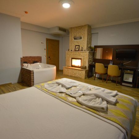 Hill River Hotel Ağva Esterno foto