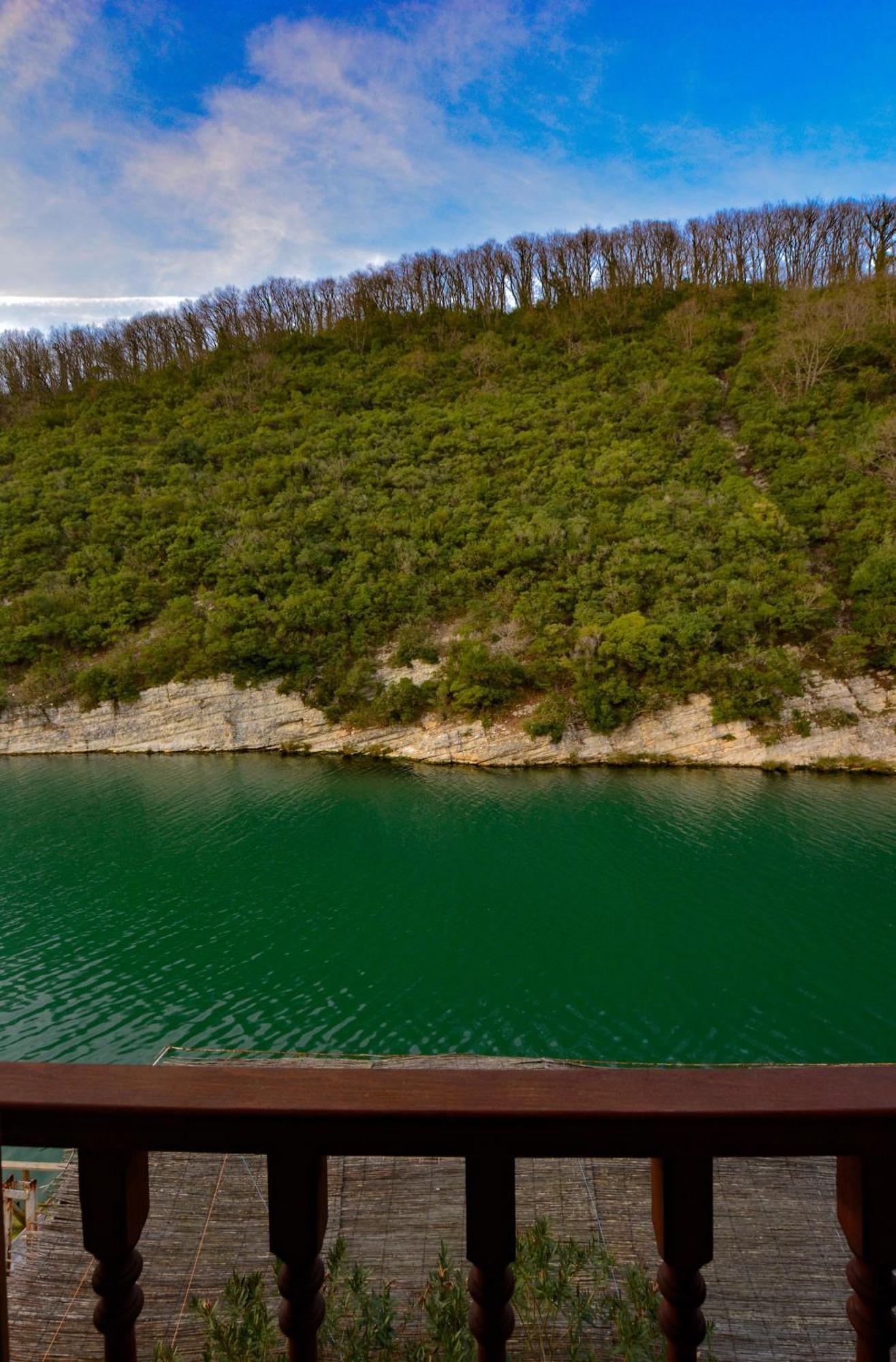 Hill River Hotel Ağva Esterno foto